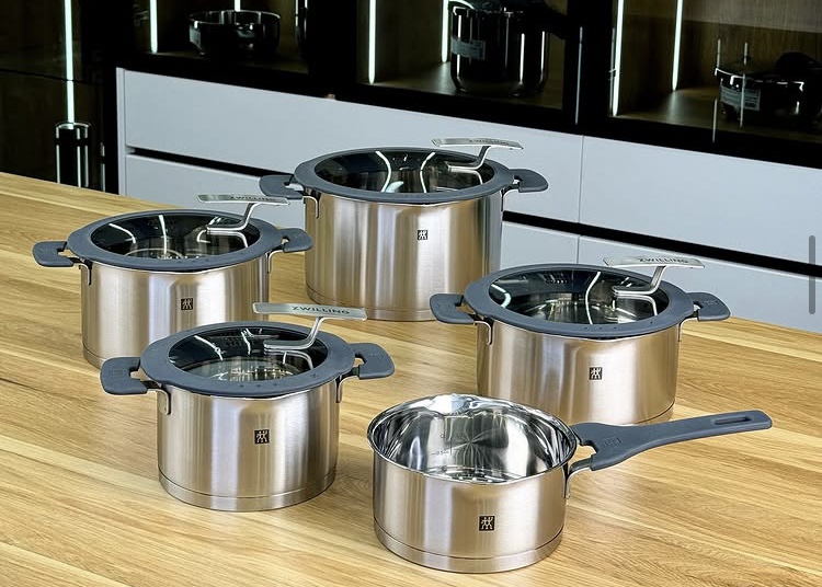 وی ام اف (محمدی) در برج ماندگار