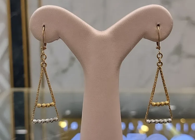 رز گل (جان نژاد) در برج ماندگار